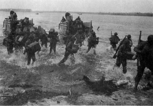 Shore Party in Training, Camp Lejeune, 1942